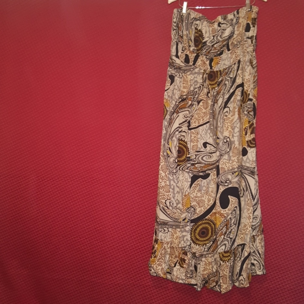 Floral strapless dress